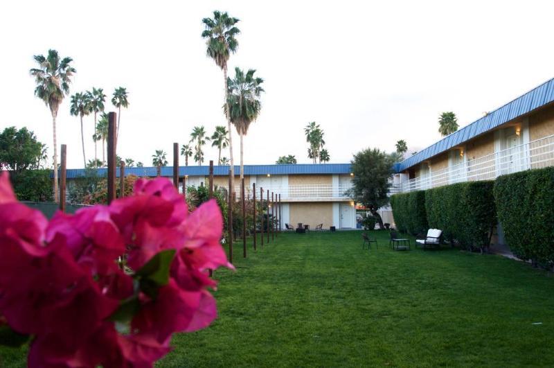 Sol Springs Inn Cathedral City Εξωτερικό φωτογραφία